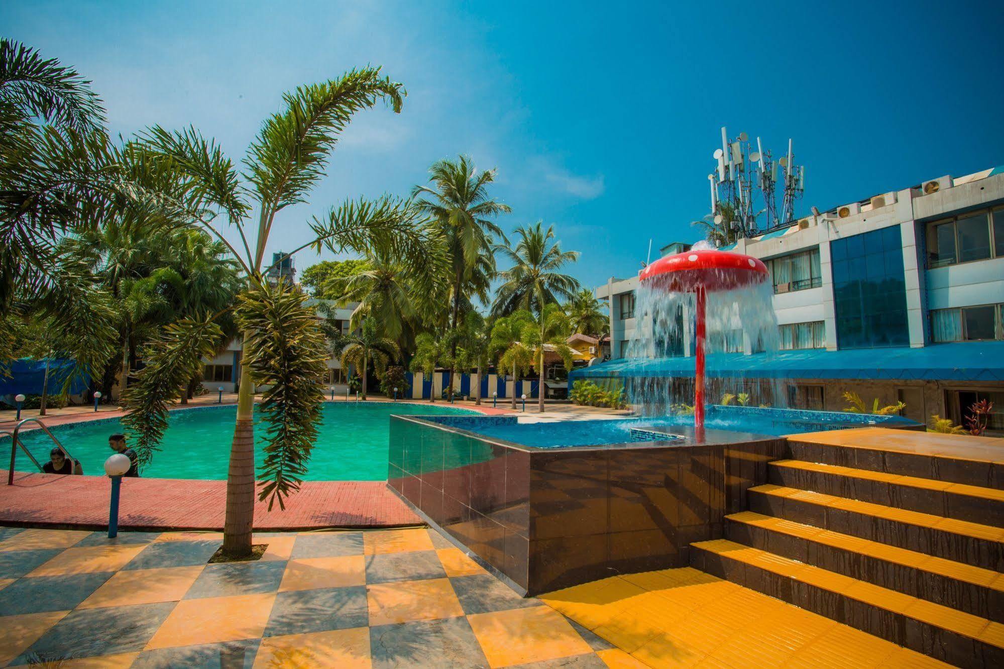 SILVER SANDS BEACH RESORT | ⋆⋆⋆ | GOA, INDIA | SEASON DEALS FROM $105